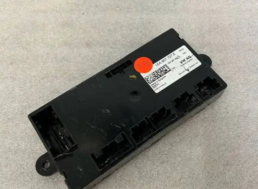Volkswagen ID.3 Air conditioner control unit module 1EA907727E