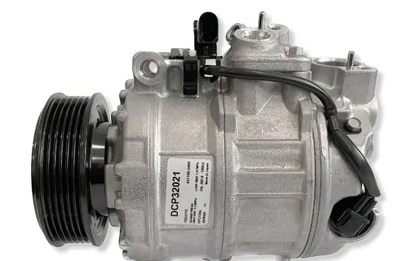 Audi Q7 4L Air conditioning (A/C) compressor (pump) DCP32021