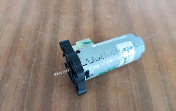 BMW 4 F32 F33 Seat adjustment motor P1171230300 P1112910406