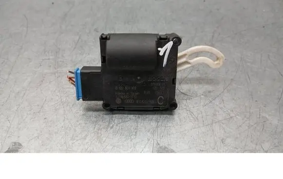 Audi A8 S8 D3 4E Coolant heater control valve 4F0820511B