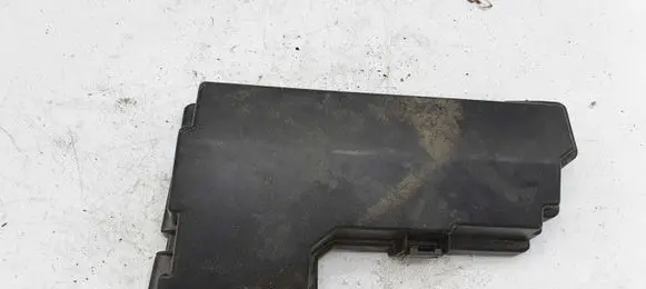 Nissan X-Trail T30 Fuse box cover NOCODE