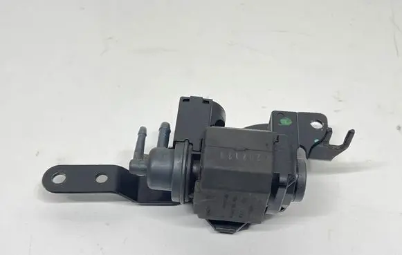 Audi Q5 SQ5 Other engine bay part 04L131529C