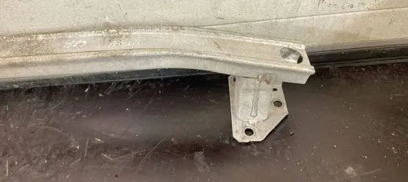Renault Clio III Front bumper cross member