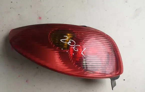 Peugeot 206 Rear/tail lights