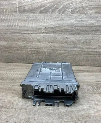 Audi A4 S4 B5 8D Engine control unit/module 028906021CE 0281001425