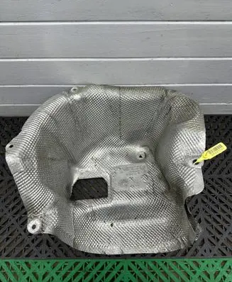 BMW 5 G60 G61 Battery tray heat shield 9881741