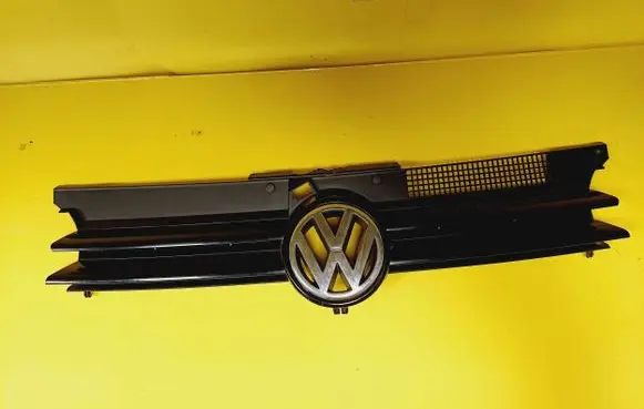 Volkswagen Golf IV Front grill 1J0853651H 1J0853655G