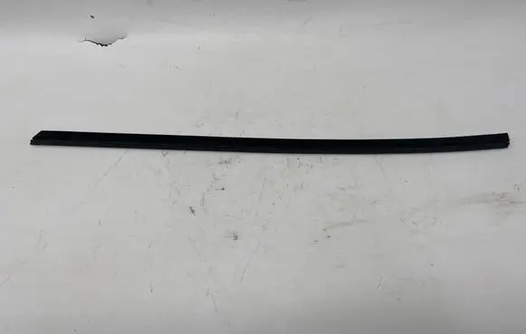 Porsche 911 Rubber seal front coupe door window 91153193242 37541 03G4