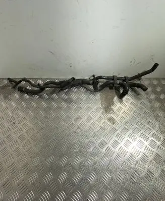 Volkswagen Touareg II Engine coolant pipe/hose 7P6121156G 1J0121087D 7P0122291E