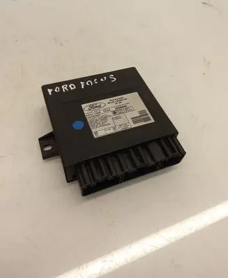 Ford Focus Comfort/convenience module 98AG15K600DC