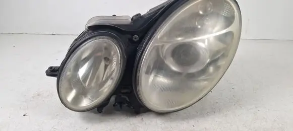 Mercedes-Benz E W211 Headlight/headlamp A2118201361