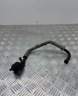 Volkswagen Touareg I Valve vacuum 051133459