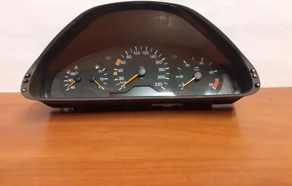 Mercedes-Benz E W210 Speedometer (instrument cluster) 6872 87001345