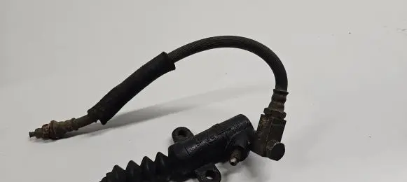 Clutch slave cylinder