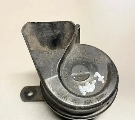 Mercedes-Benz C W203 Horn signal 703881165