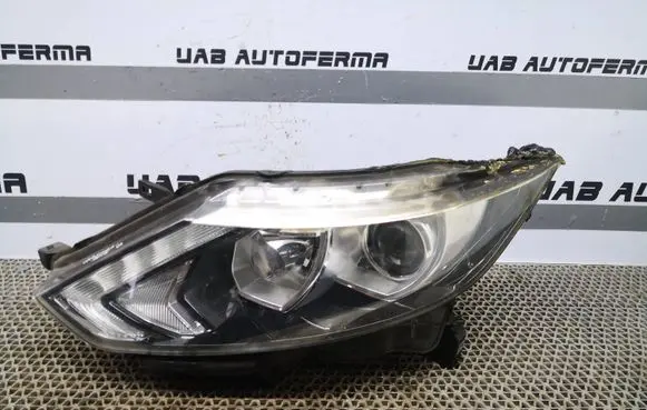 Nissan Qashqai Headlight/headlamp 260604EA0A