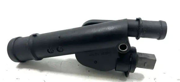 Audi A4 S4 B7 8E 8H Thermostat housing 