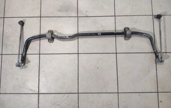 Volkswagen Golf VII Front anti-roll bar/sway bar 5Q0411303AA