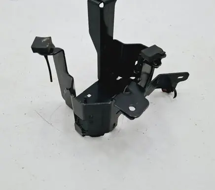 Peugeot 208 Other engine bay part 9826651580