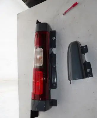 Renault Trafic III (X82) Rear/tail lights