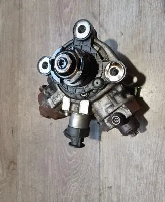 Volvo S80 Fuel injection high pressure pump 0928400707 31372081 0445010681