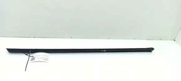 Mercedes-Benz 380 560SEC C126 Rubber seal rear door window/glass 