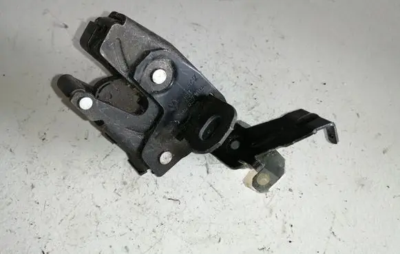 Loading door lock