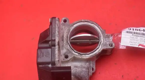 Audi A8 S8 D3 4E Throttle body valve 057128063B