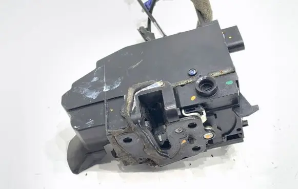 Citroen C4 II Picasso Front door lock 9810310580
