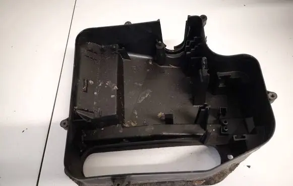 Volkswagen PASSAT B5.5 Fuse box cover 8d1907355b