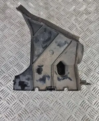 Lexus RX 450H Intercooler air channel guide 3291748060