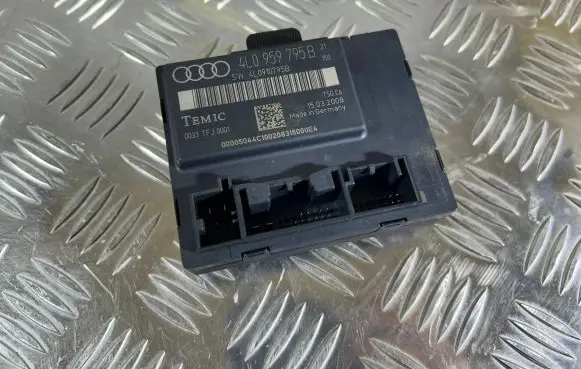 Audi Q7 4L Door control unit/module 4L0959795B 4L0910795B 0033TFJ0001