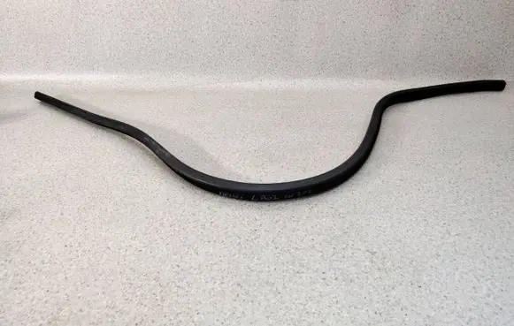 Mercedes-Benz E A207 Front door rubber seal 