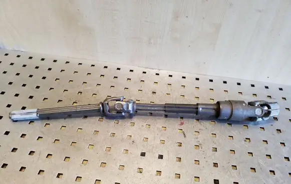Volkswagen Phaeton Steering column universal joint