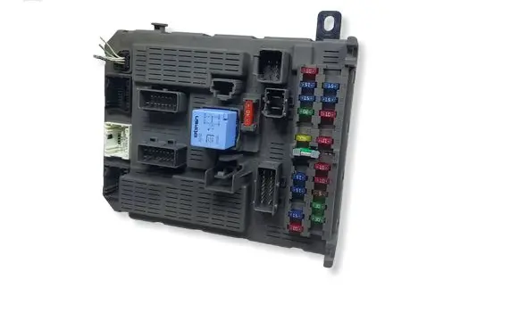 Citroen C5 Fuse module 9637466180KASACJ 9637466180