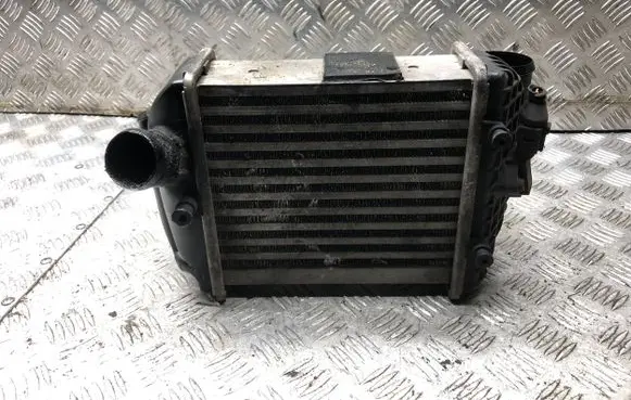Audi A4 S4 B7 8E 8H Intercooler radiator 8E0145805P