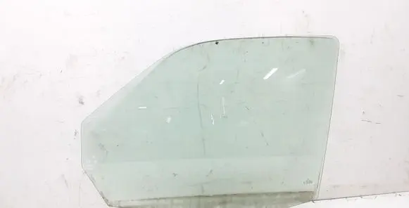 Mercedes-Benz Vito Viano W638 Front door window glass four-door 43R000981