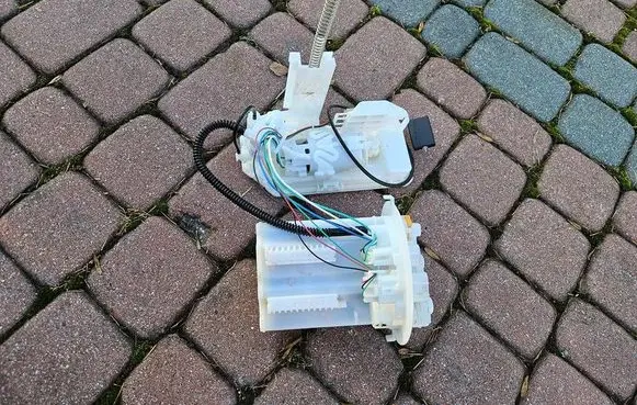 Toyota Corolla E210 E21 Mechanical fuel pump 77020-02830-