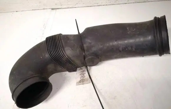 Audi A8 S8 D3 4E Air intake hose/pipe 077129627ag