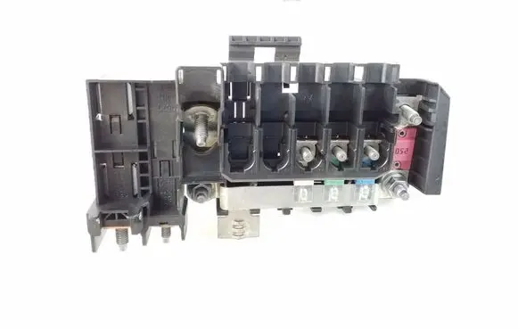 Mercedes-Benz CLA C117 X117 W117 Fuse module A2465401350
