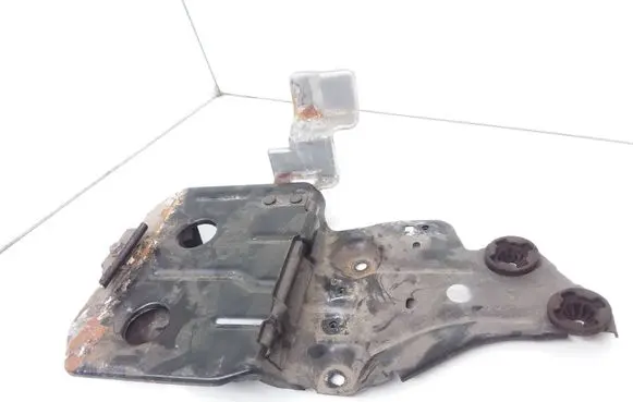 Nissan Pulsar Battery tray 
