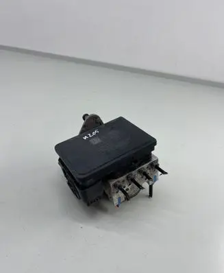 Mercedes-Benz C W205 ABS Pump A2539011400