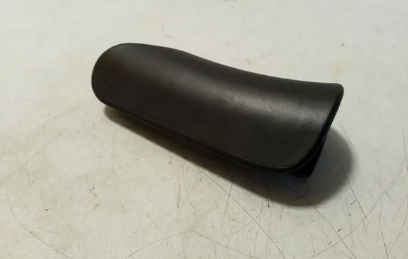 Audi TT TTS Mk2 Engine bonnet (hood) release handle 8J2823533C