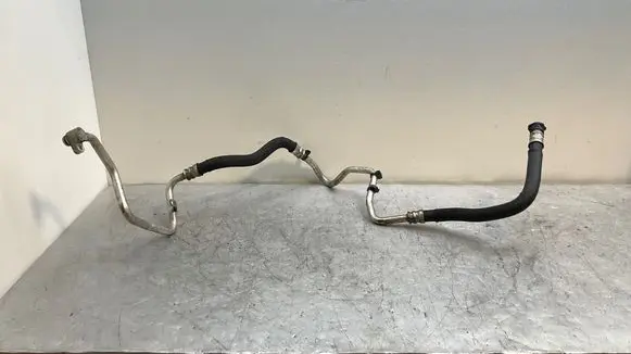 BMW 5 F10 F11 Oil cooling pipe 7590614