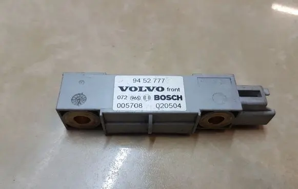 Volvo V70 Airbag deployment crash/impact sensor 9452777