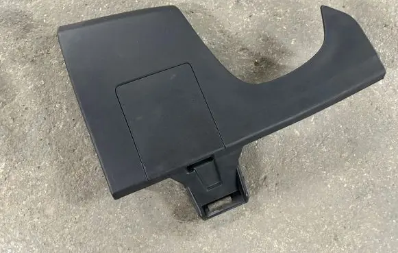 Renault Arkana Panel trim 689215714R