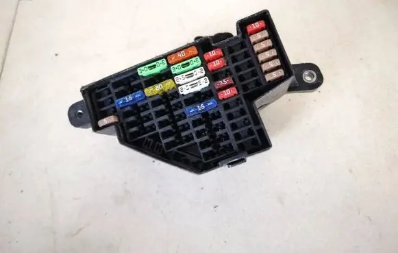 Skoda Octavia Mk2 (1Z) Fuse box set