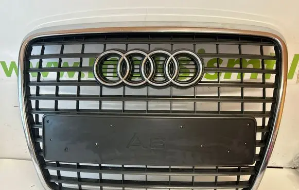 Audi A6 S6 C6 4F Front bumper upper radiator grill 4F0853651