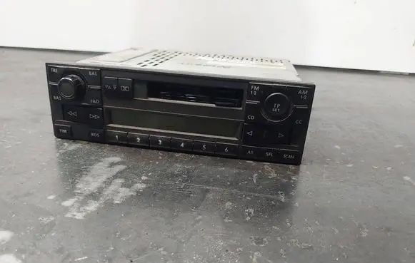 Volkswagen PASSAT B5 Radio/CD/DVD/GPS head unit 1J0035186D
