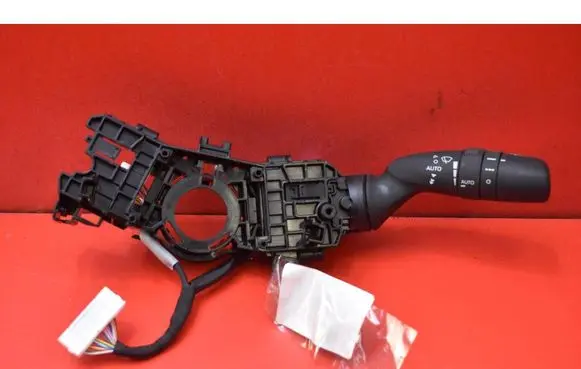 Toyota Yaris Cross Other switches/knobs/shifts 02A5017J916